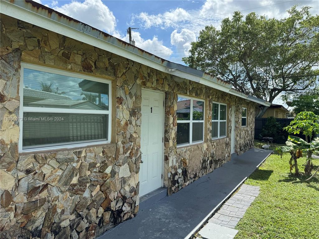 Photo of 2410 NW 14th St #1-2, Fort Lauderdale, FL 33311 (MLS # A11705973)