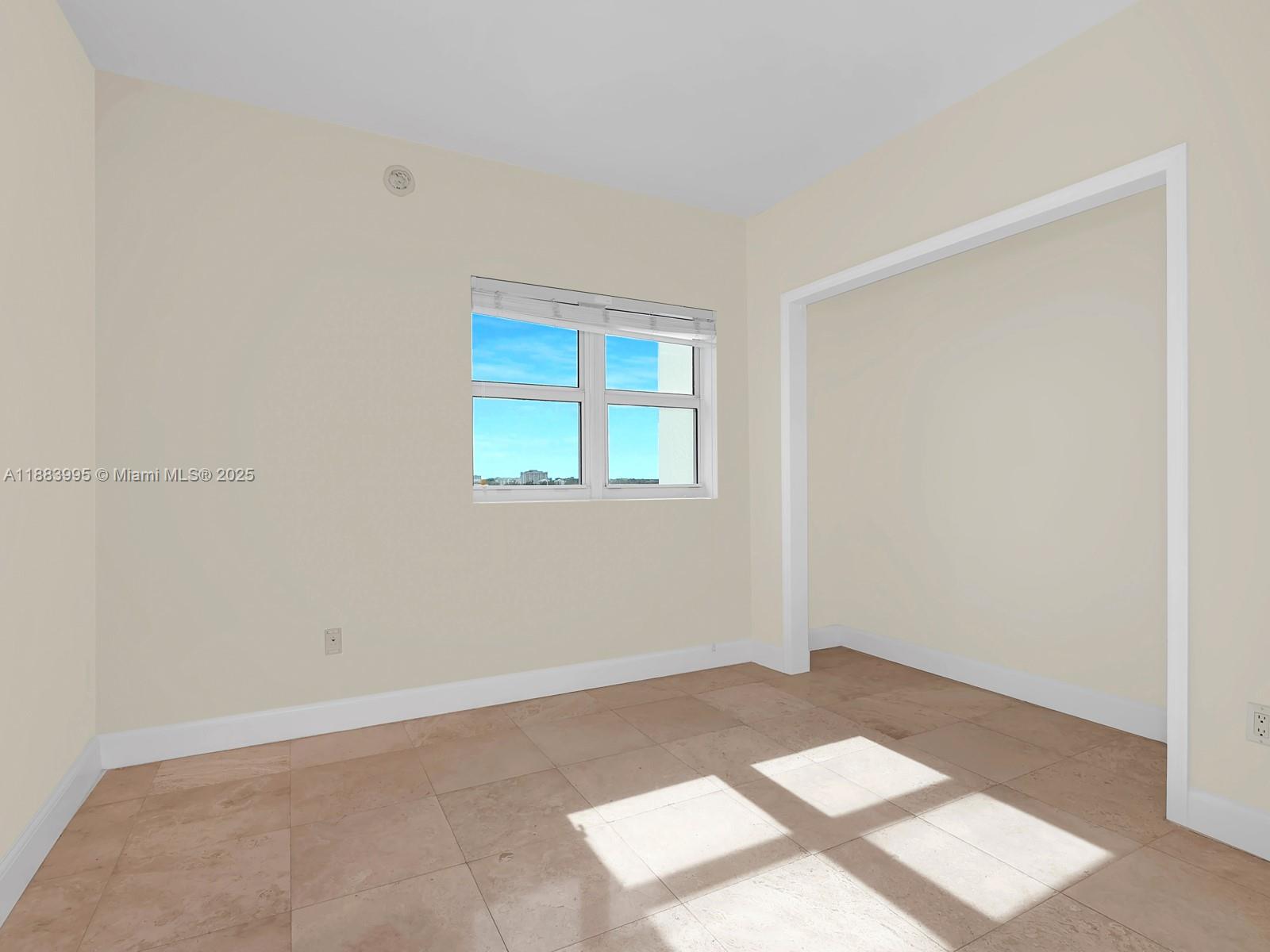 THE OAKS I CONDO - Residential