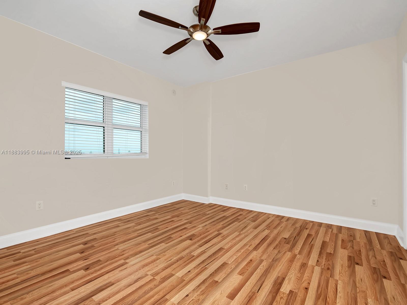 THE OAKS I CONDO - Residential