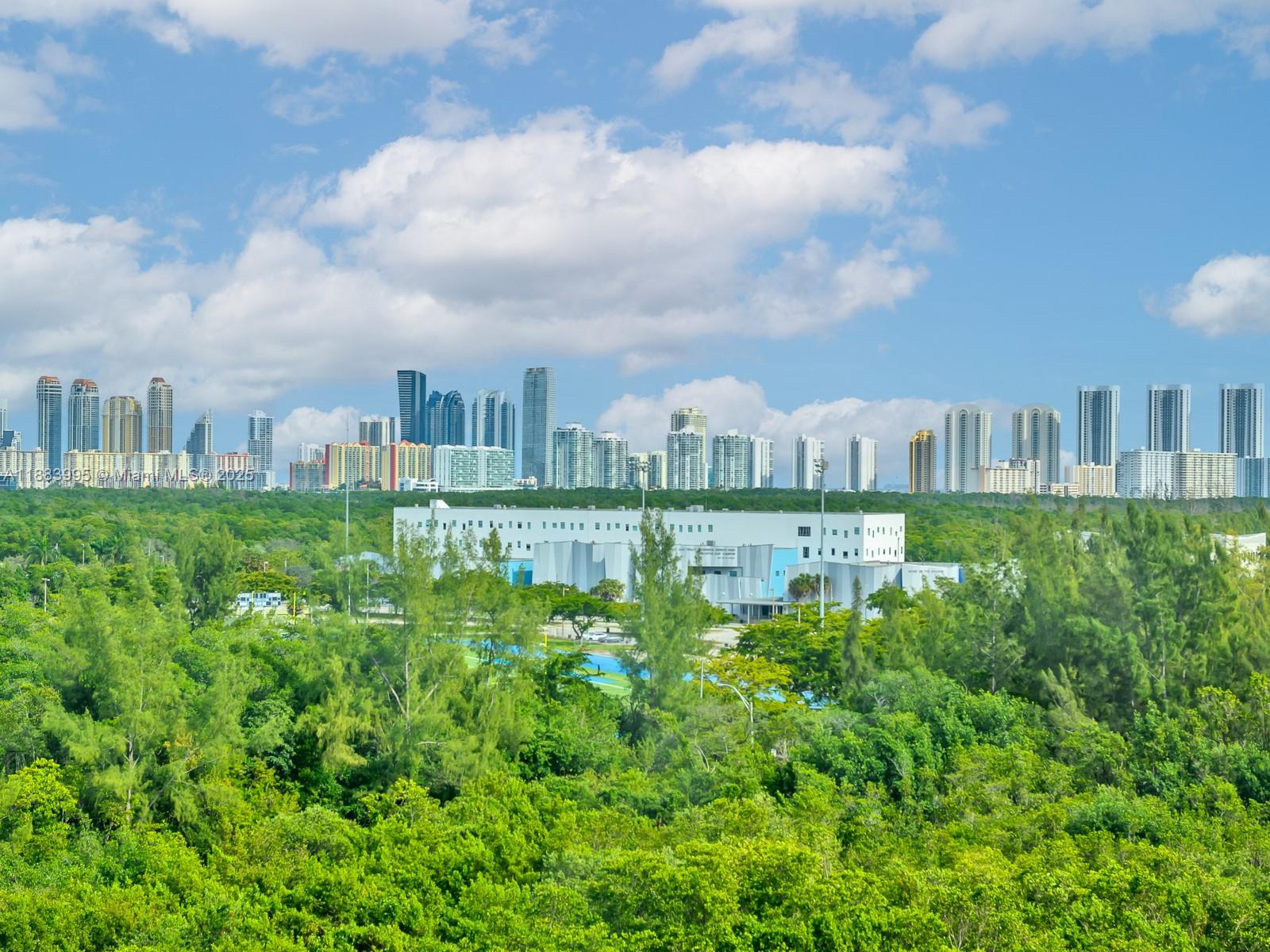THE OAKS I CONDO - Residential