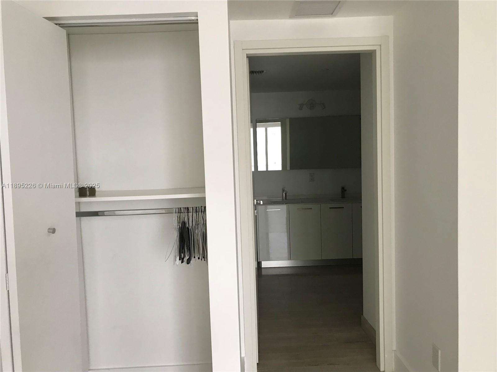 BRICKELL HOUSE - Residential Lease