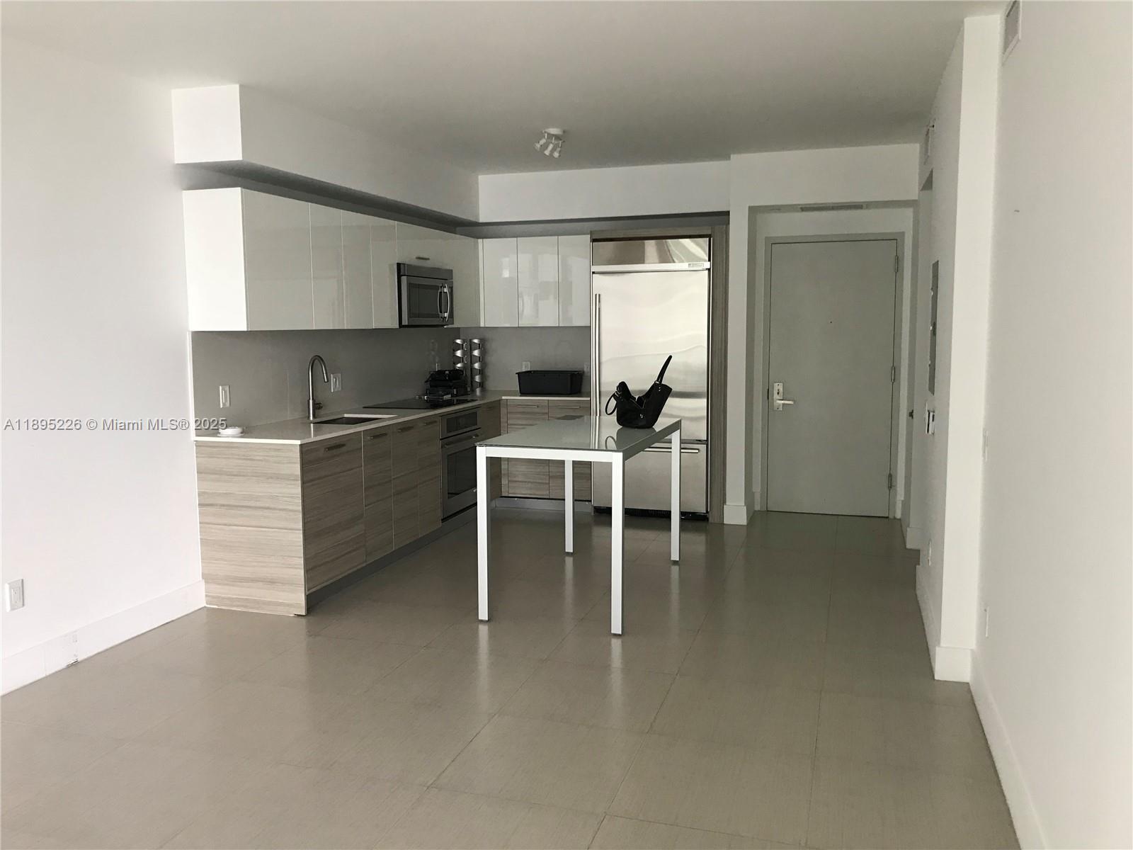 BRICKELL HOUSE - Residential Lease