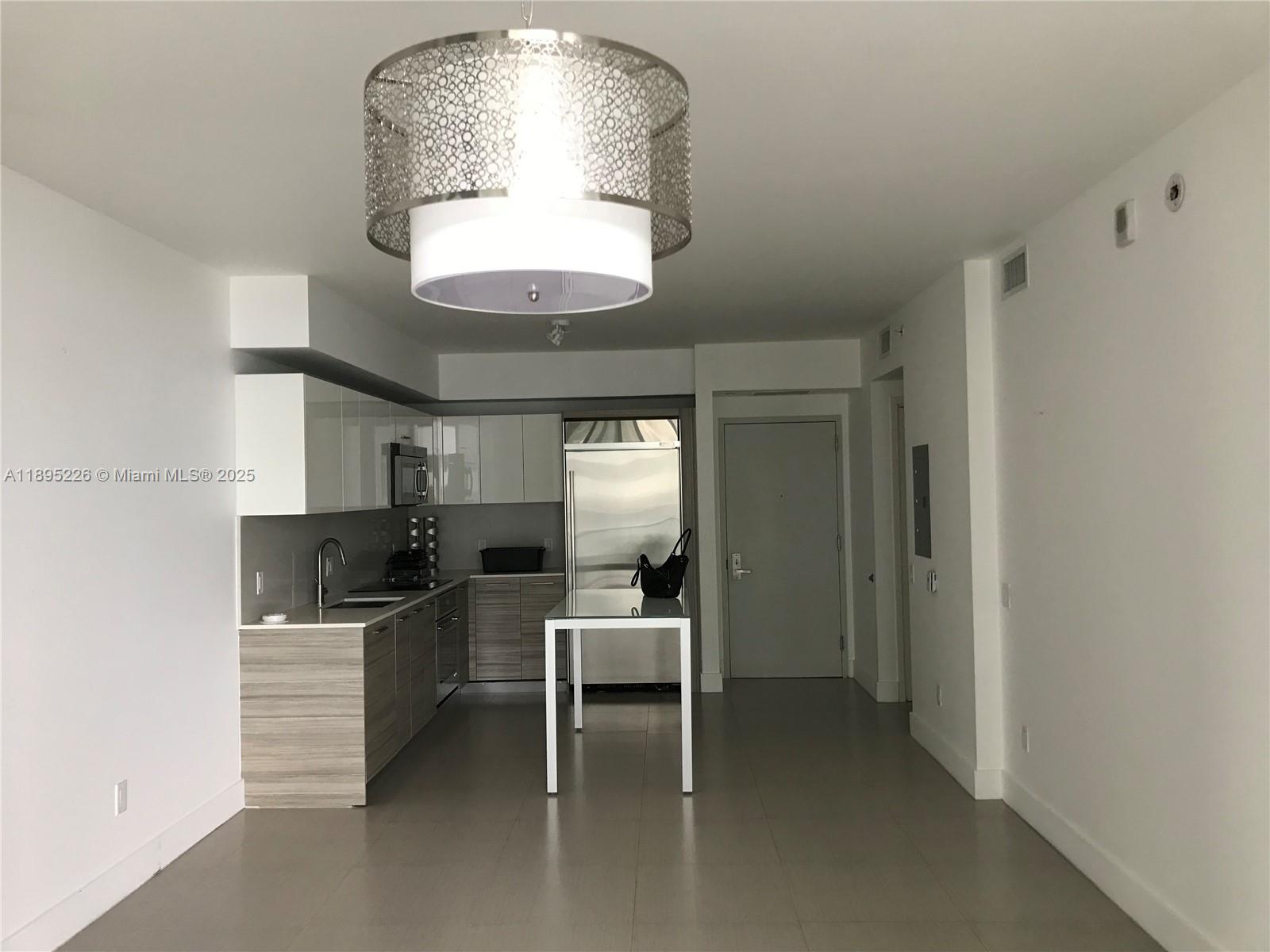 BRICKELL HOUSE - Residential Lease