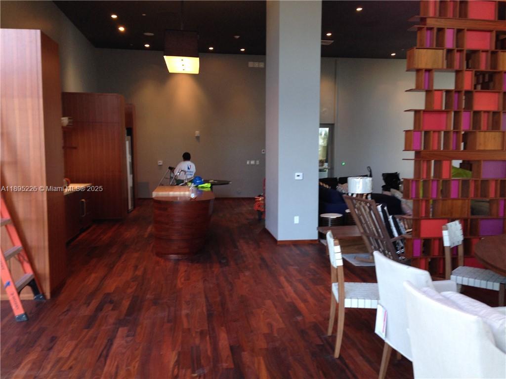 BRICKELL HOUSE - Residential Lease