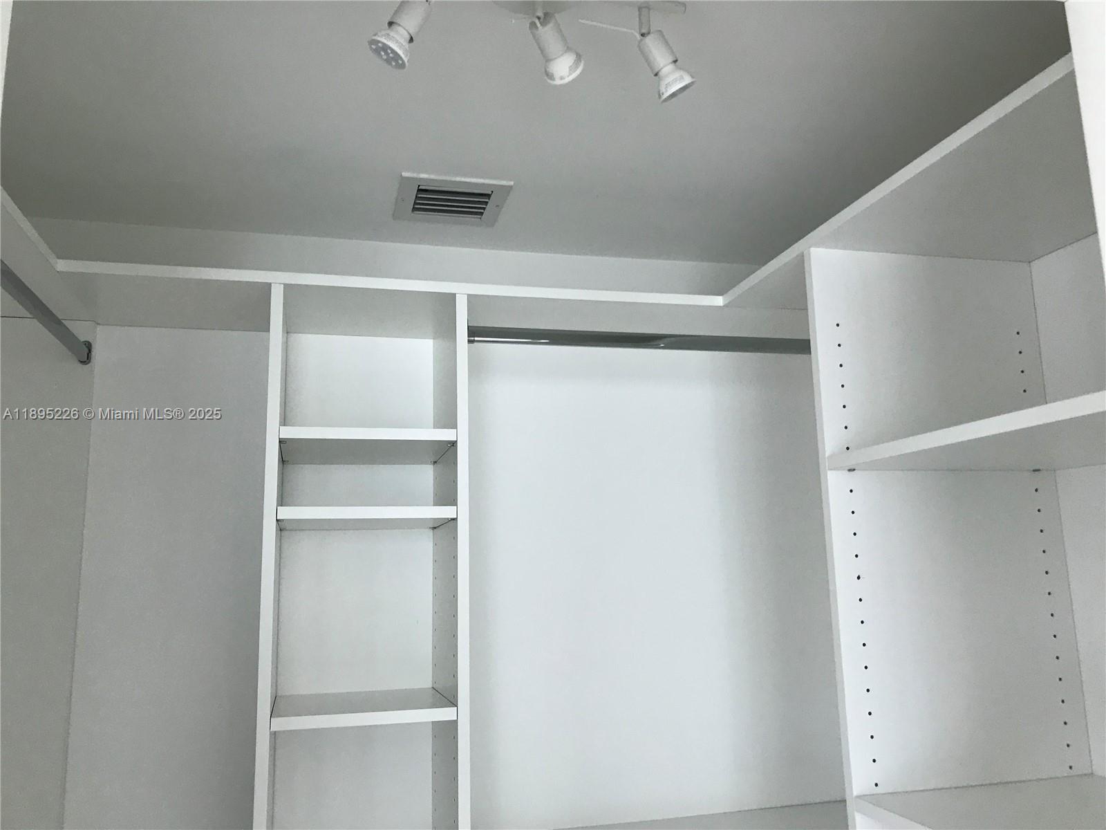 BRICKELL HOUSE - Residential Lease