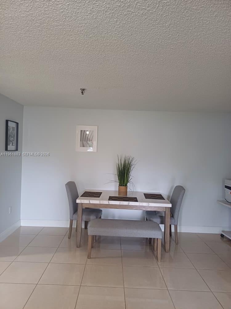 COCO WOOD CONDO - Residential