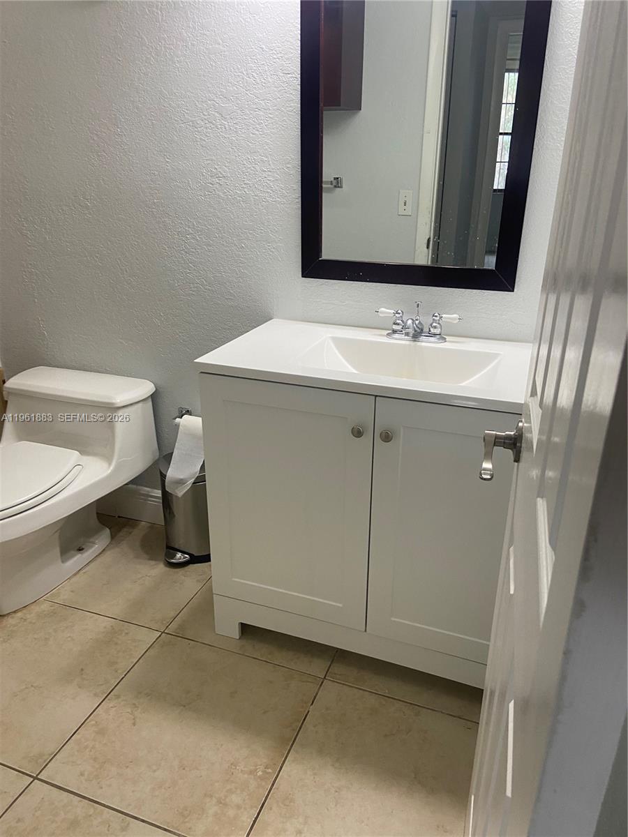 COCO WOOD CONDO - Residential