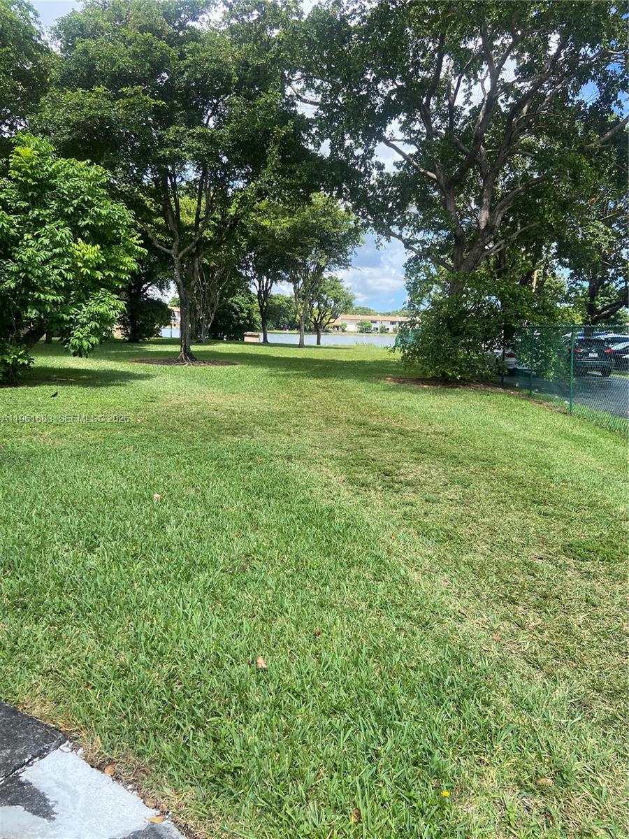 COCO WOOD CONDO - Residential