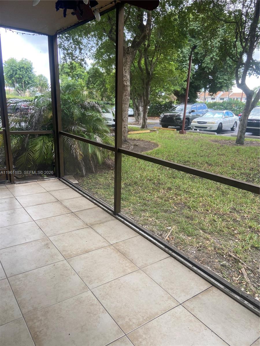 COCO WOOD CONDO - Residential