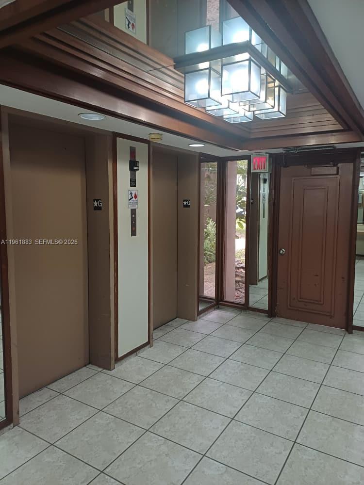 COCO WOOD CONDO - Residential