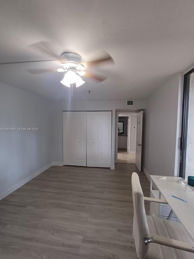 COCO WOOD CONDO - Residential