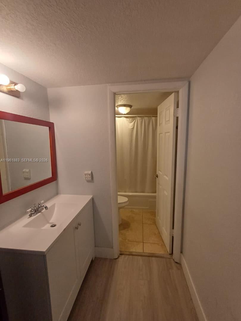 COCO WOOD CONDO - Residential
