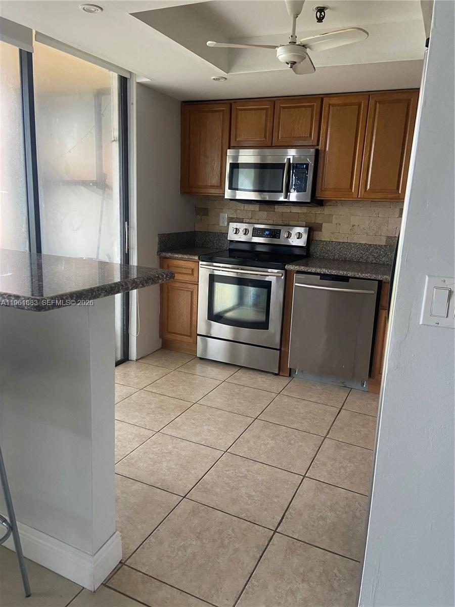 COCO WOOD CONDO - Residential