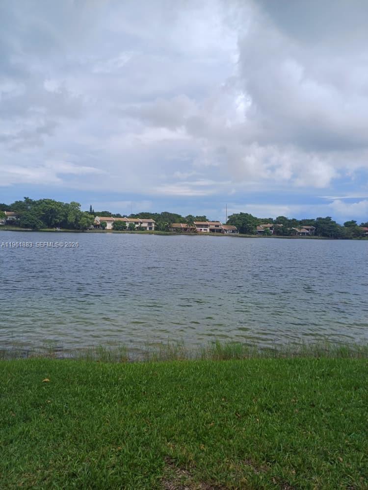 COCO WOOD CONDO - Residential