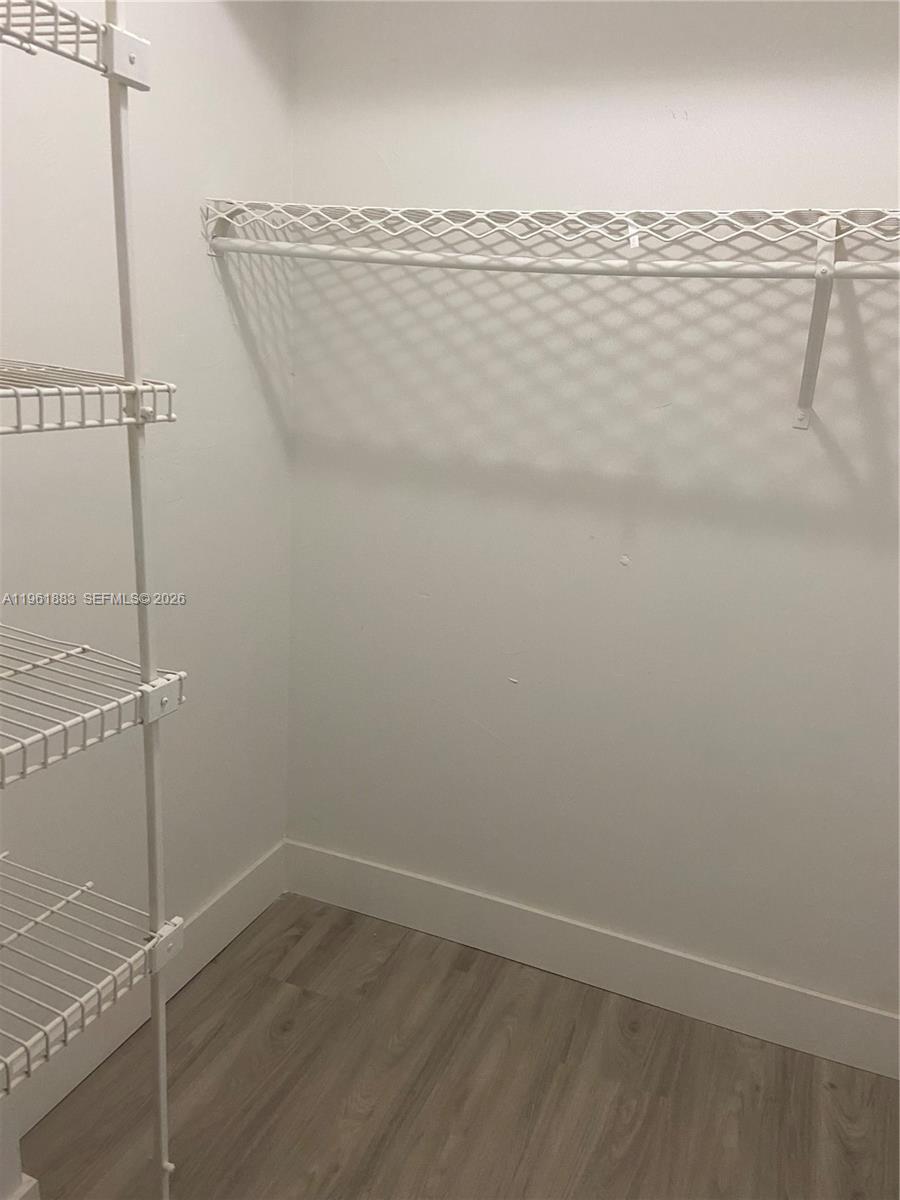 COCO WOOD CONDO - Residential