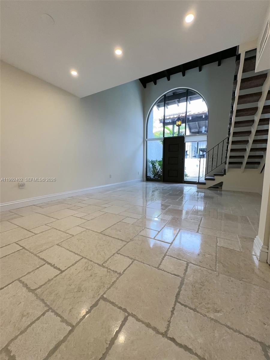 MIAMI SHORES SEC 3 - Residential Lease