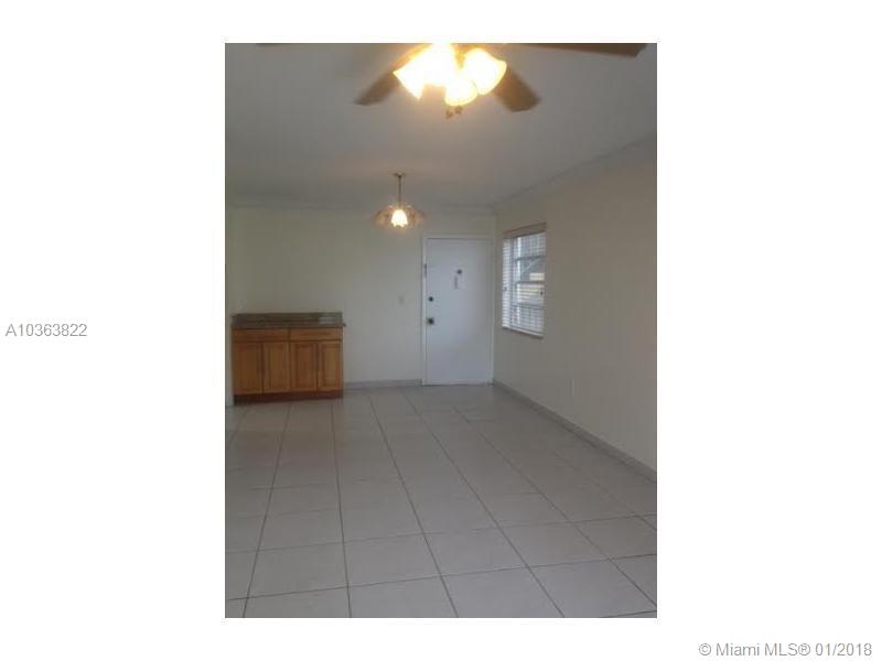 VENICE ISLE CONDO - Residential