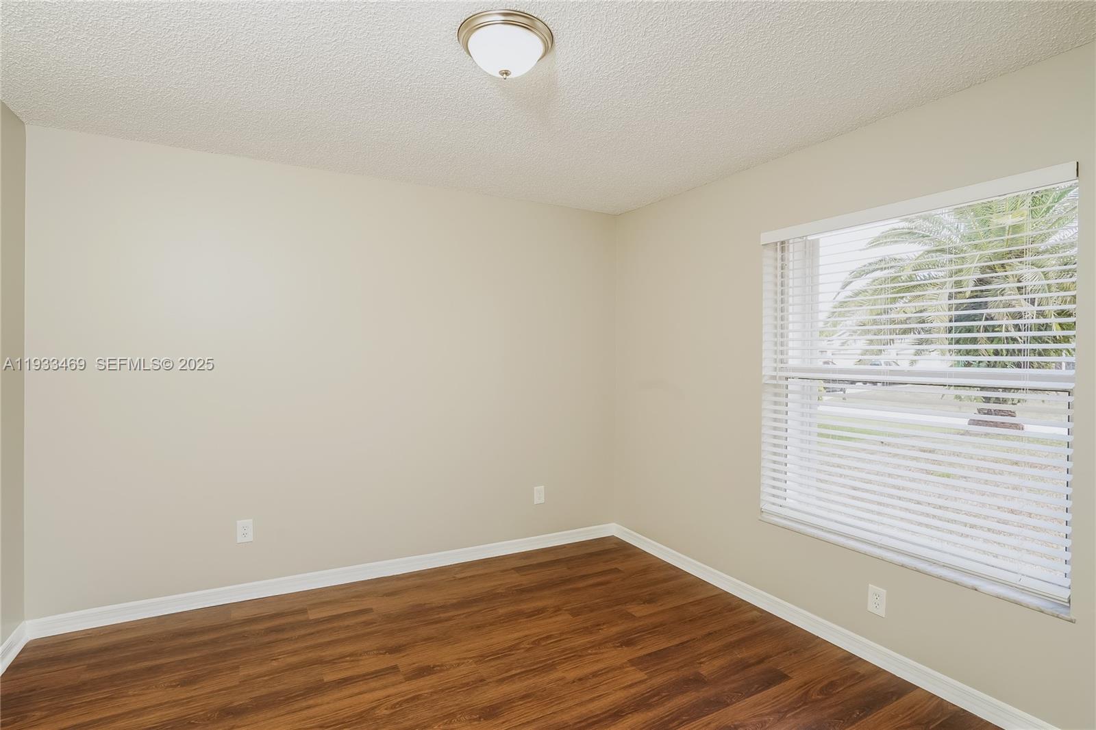 667 SW Seagull Ter, Port St Lucie, FL, 34953/$350,000 4 667 SW Seagull Ter