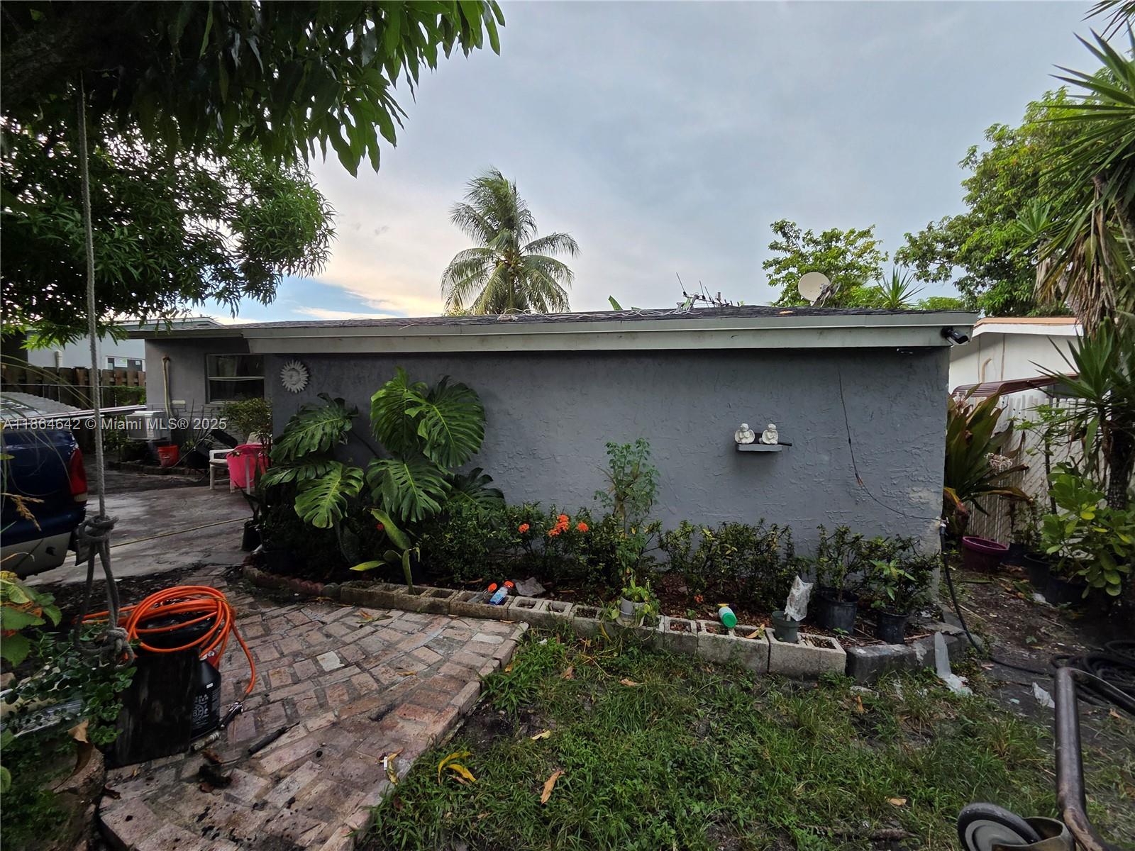 Great opportunity! This well-kept home is the lowest-priced property in the area, offering incredible value. Featuring a newer roof and solid bones, it’s ready for your personal touches and updates. Perfect for anyone looking for a home with potential in a desirable location. Don’t miss out on this chance to own at an unbeatable price!
