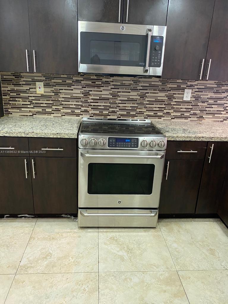 JADE WINDS - Residential Lease