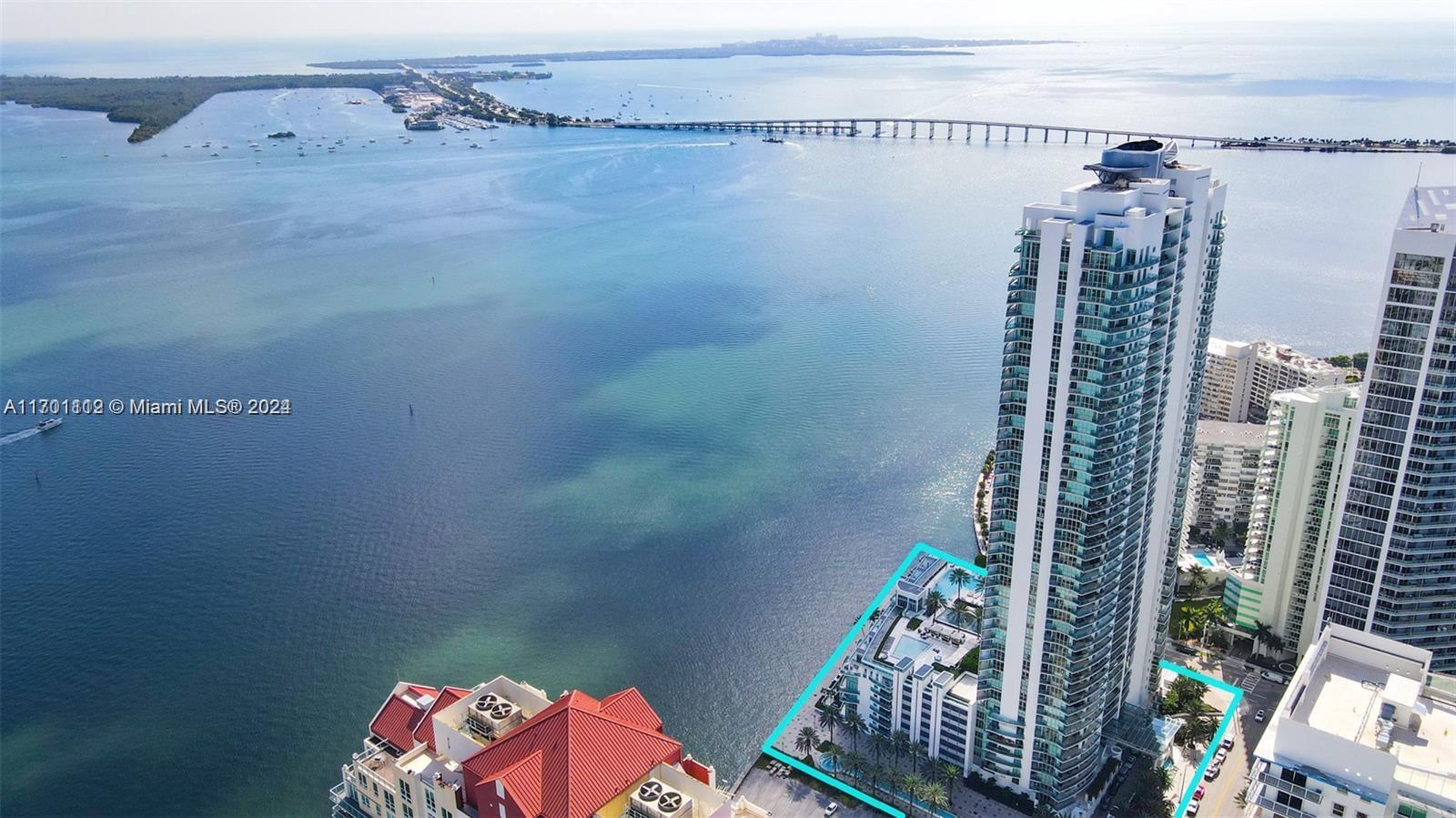 Property for Sale at 1331 Brickell Bay Dr 903, Miami, Broward County, Florida - Bedrooms: 2 
Bathrooms: 3  - $1,595,000