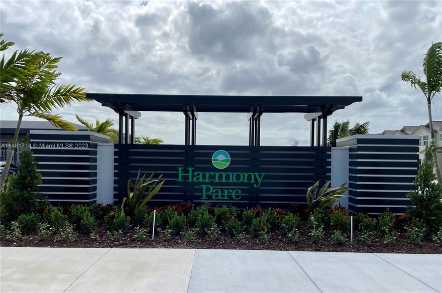 "Stunning newly constructed Townhome with 3 bedrooms and 2.5 bathrooms, ready for occupancy. This beautiful residence features a spacious garage. Enjoy bright and modern spaces, perfect for comfortable living. Don't miss the opportunity to be the first tenant in this impressive Townhome. Schedule a visit today!"