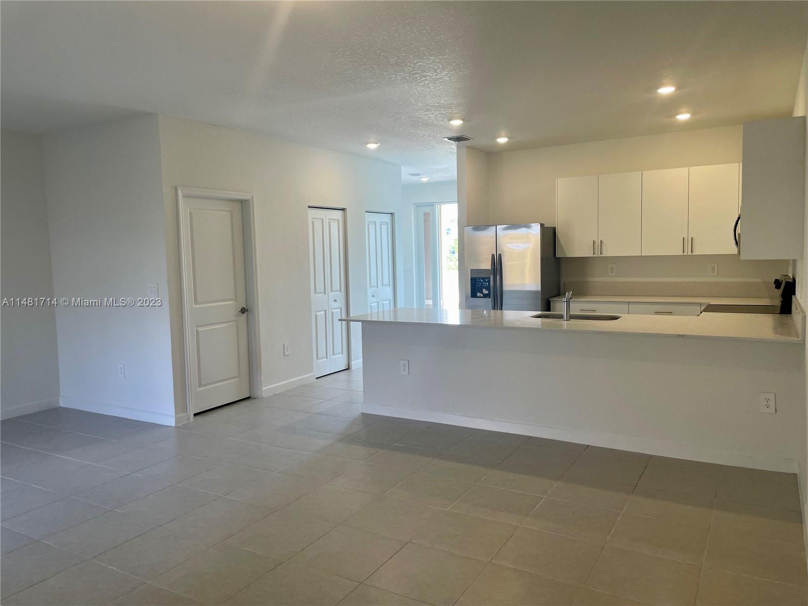 HARMONY PARC - Residential Lease