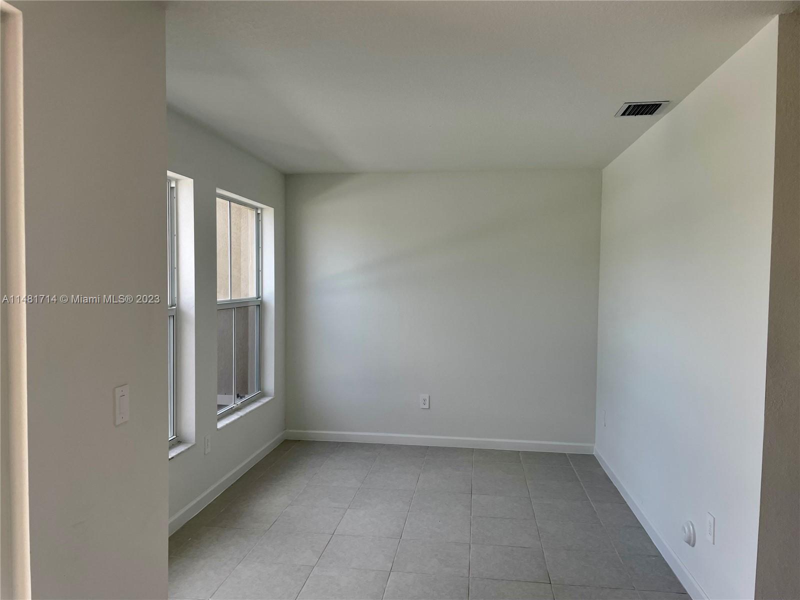 HARMONY PARC - Residential Lease