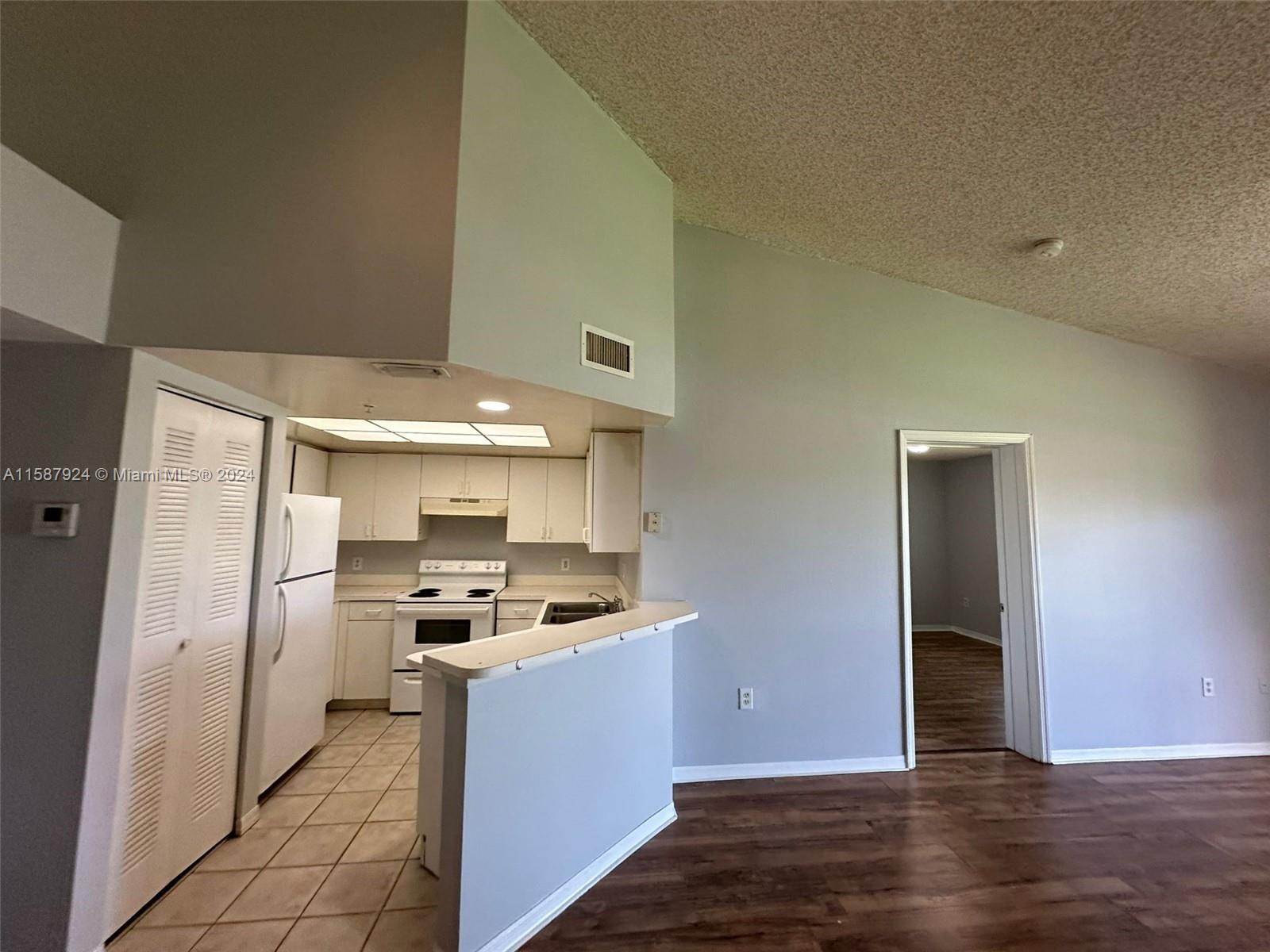 GRAND ISLES CONDO - Residential Lease