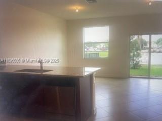CHARLESTON COMMONS 2 - Residential Lease