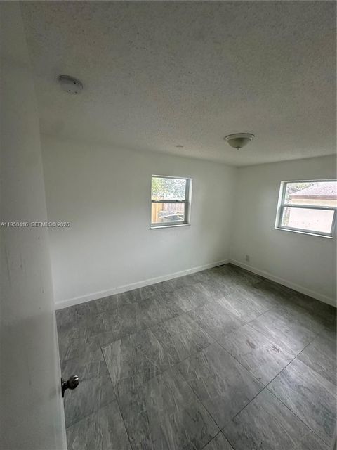 151 W 11th St 1 Riviera Beach FL 33404