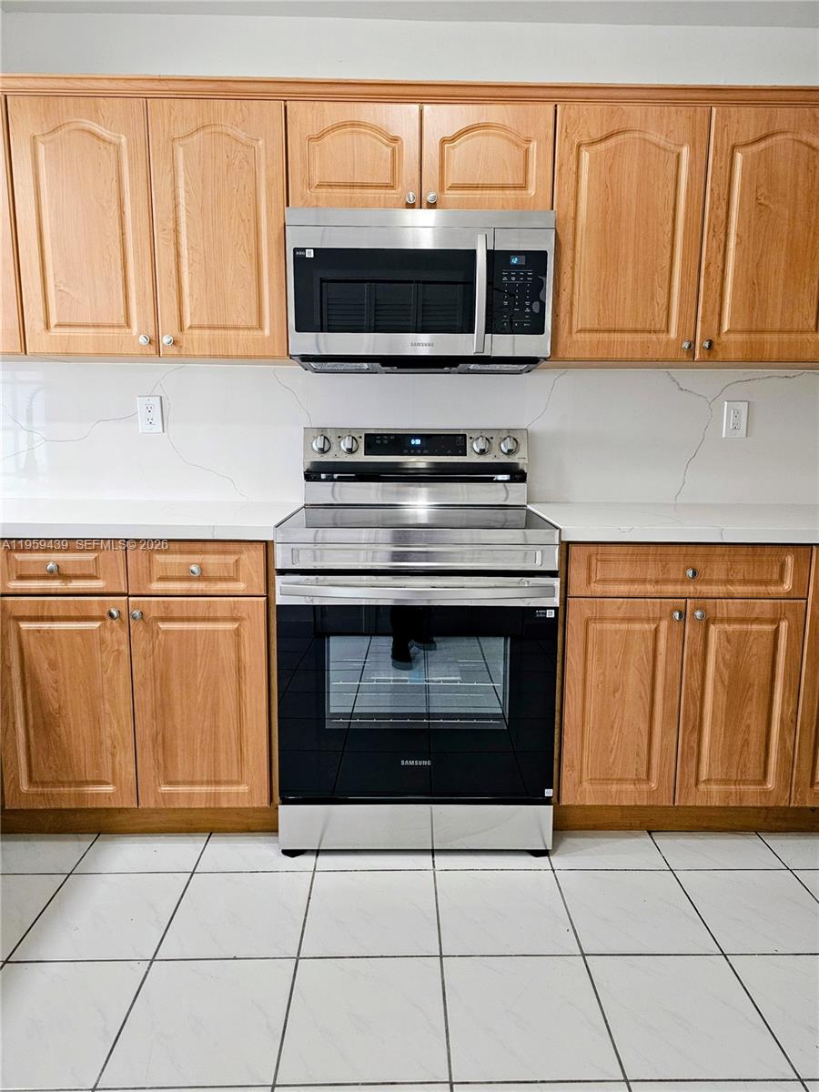 AMERICAN HOMES - Residential