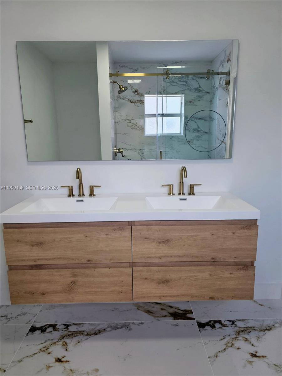 AMERICAN HOMES - Residential