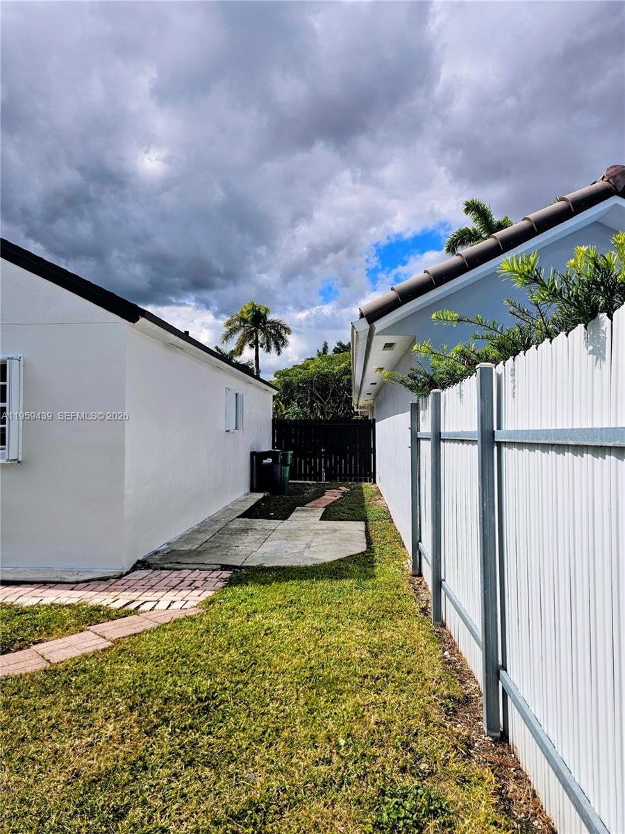 AMERICAN HOMES - Residential