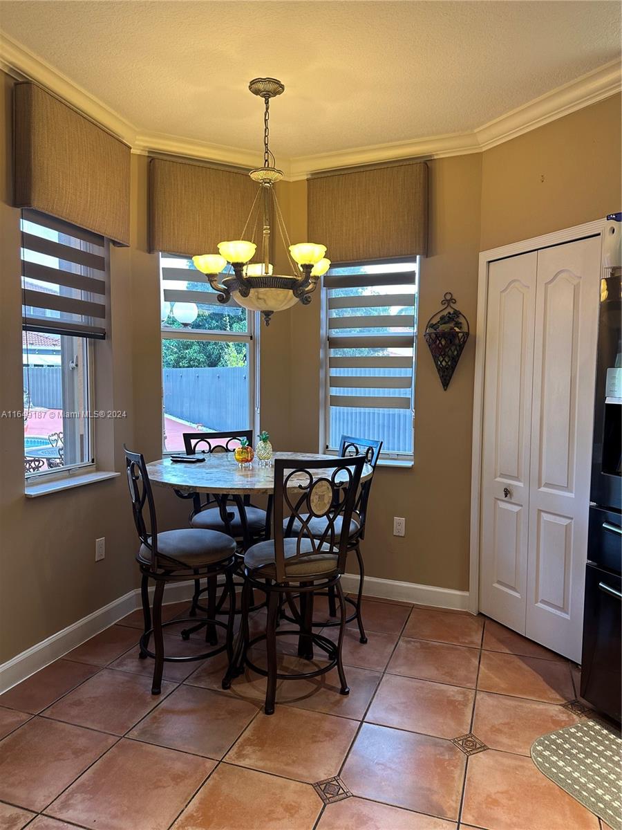 CRESTVIEW LAKES - Residential