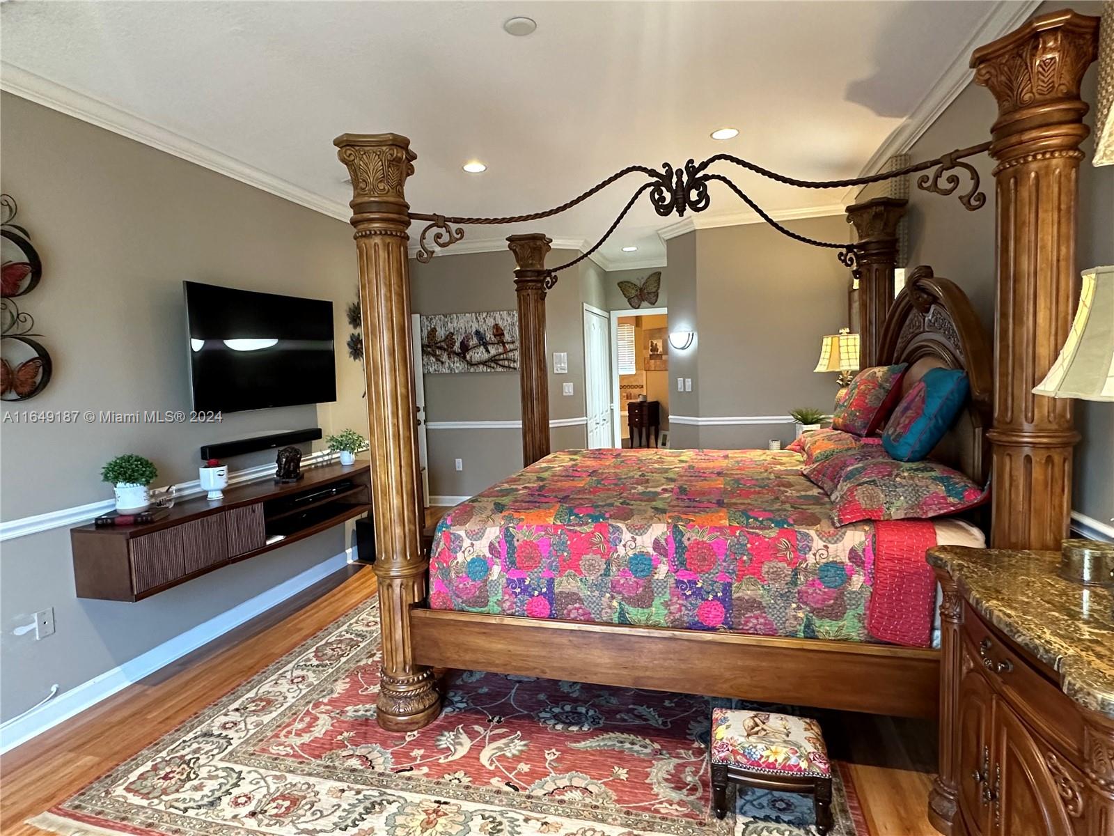 CRESTVIEW LAKES - Residential