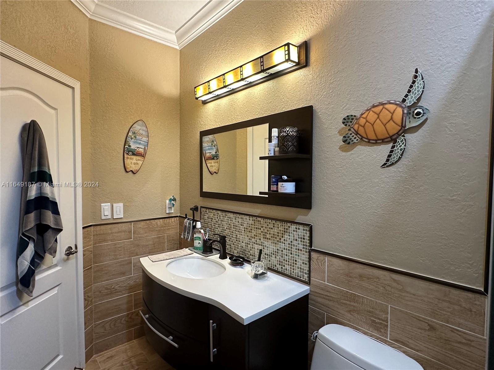 CRESTVIEW LAKES - Residential