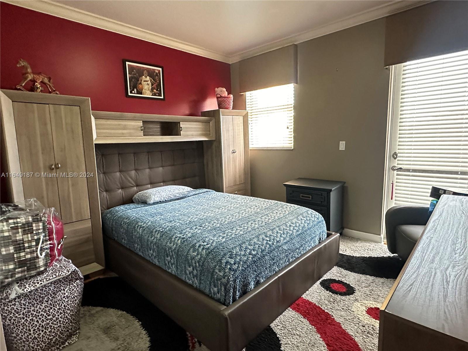 CRESTVIEW LAKES - Residential