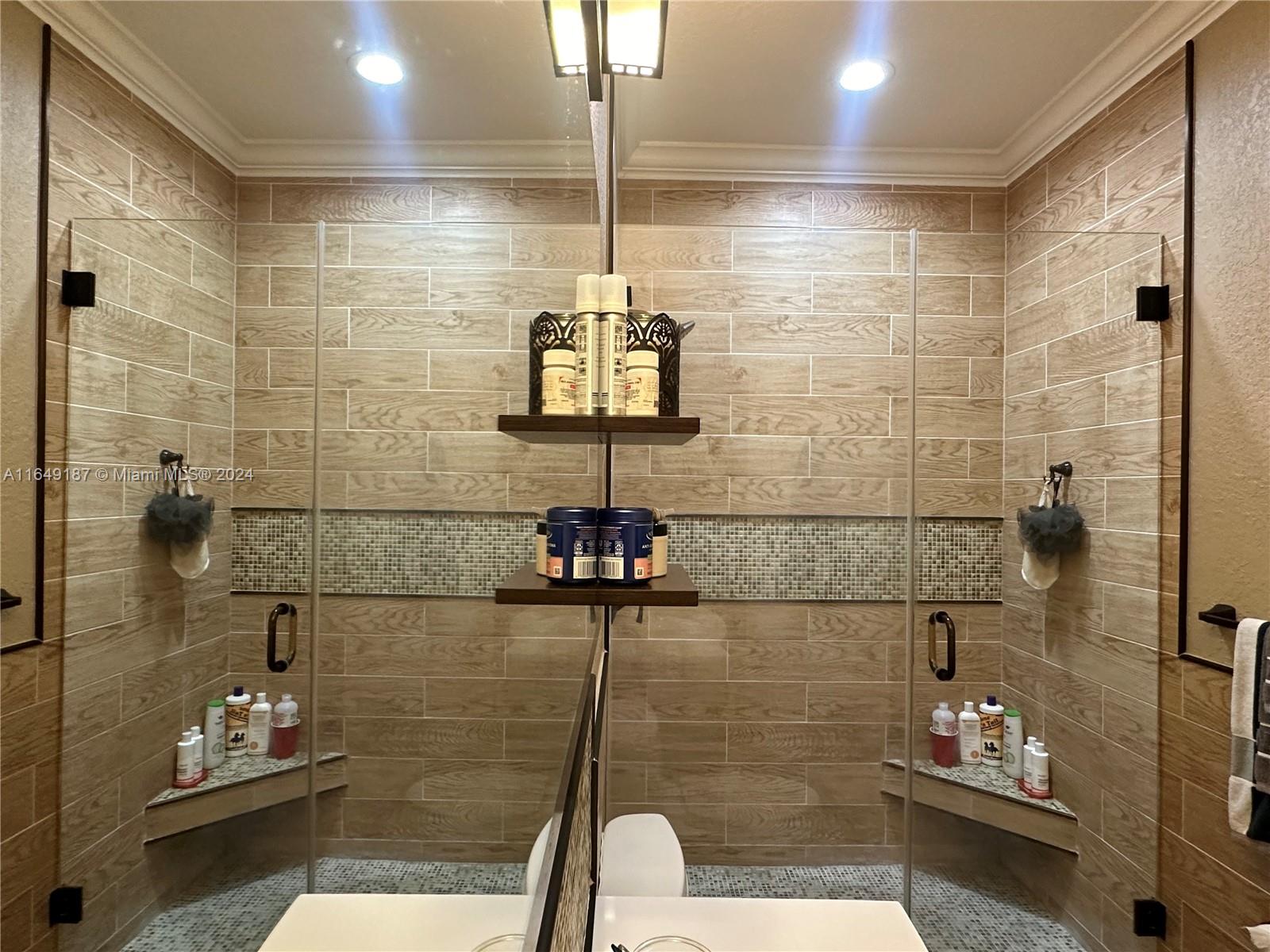 CRESTVIEW LAKES - Residential