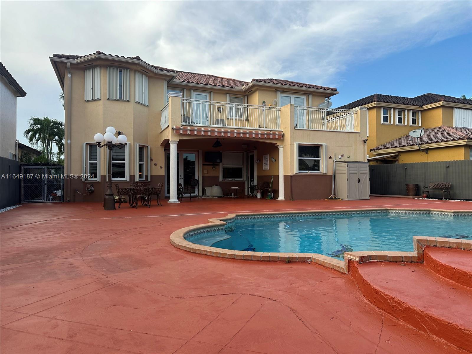 CRESTVIEW LAKES - Residential