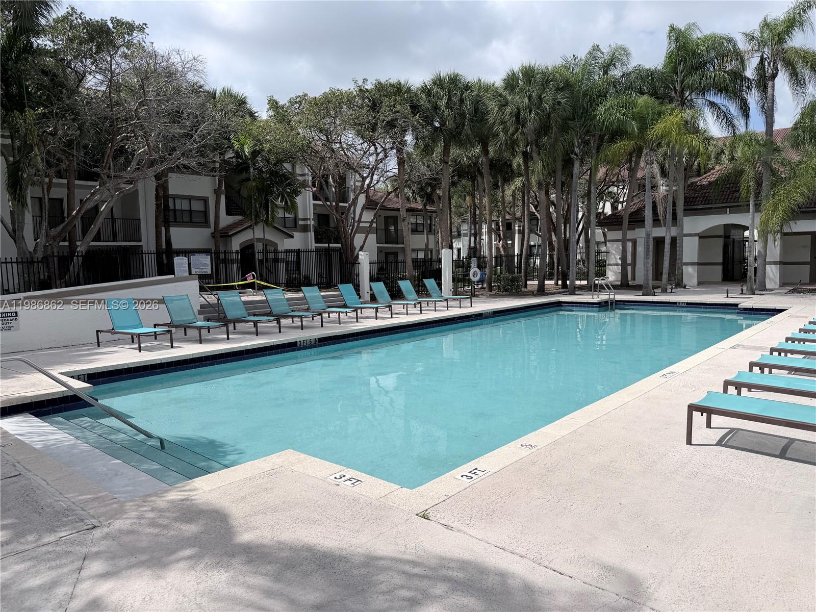 HOLLYWOOD PARC CONDOMINIU - Residential Lease