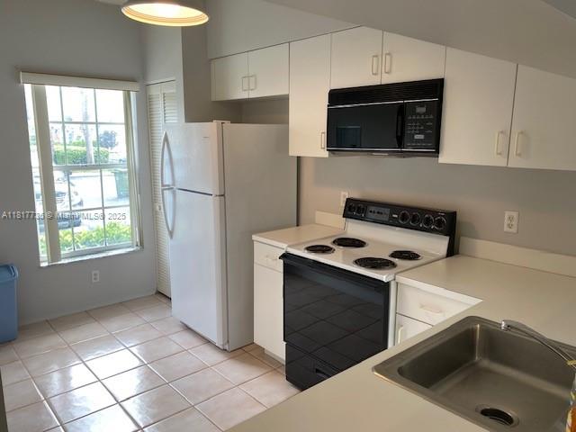 16703 Hemingway Dr