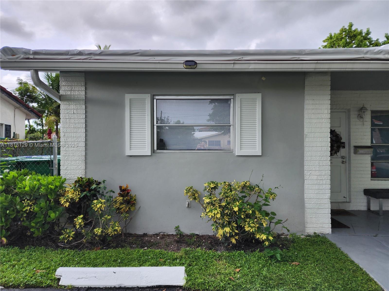 Rental Property at 7761 Nw 42nd Pl 1, Coral Springs, Broward County, Florida - Bedrooms: 3 
Bathrooms: 2  - $3,000 MO.