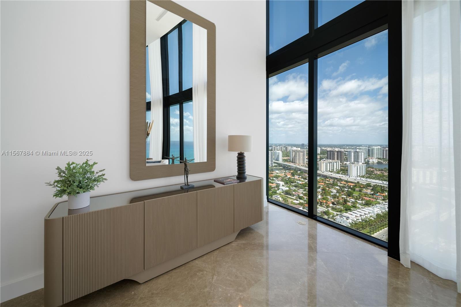 18555 COLLINS AVENUE COND - Residential