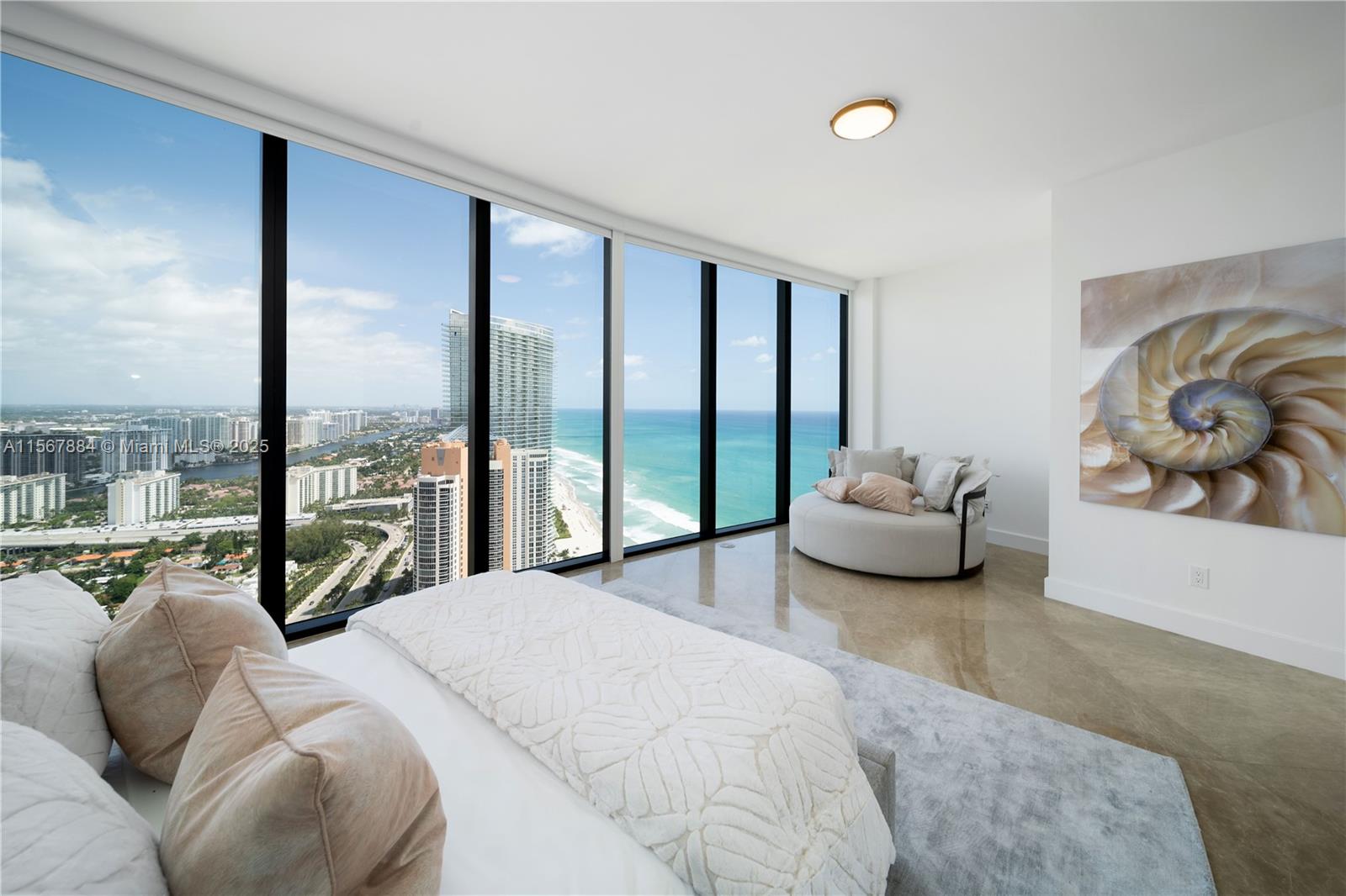 18555 COLLINS AVENUE COND - Residential