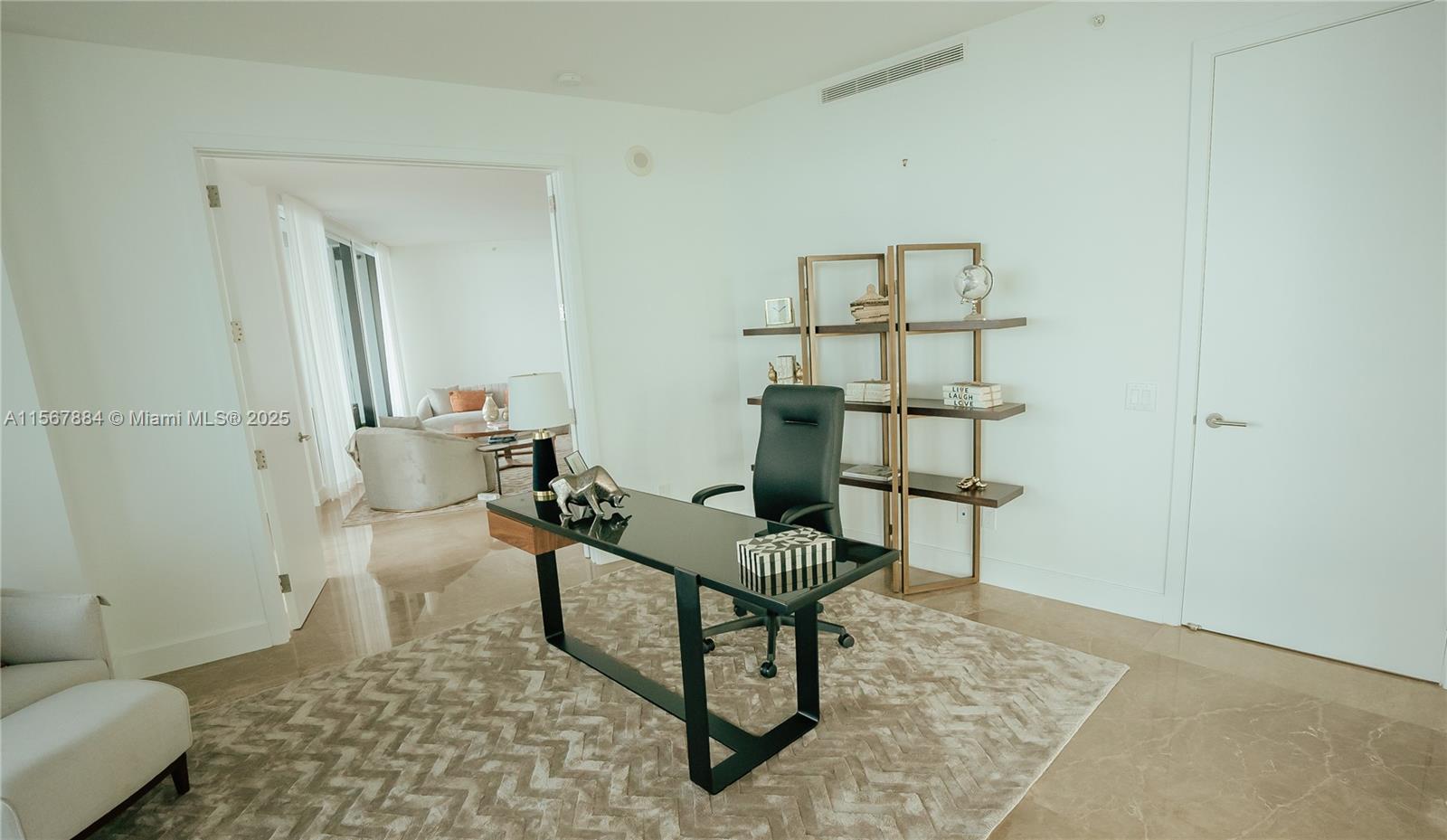 18555 COLLINS AVENUE COND - Residential