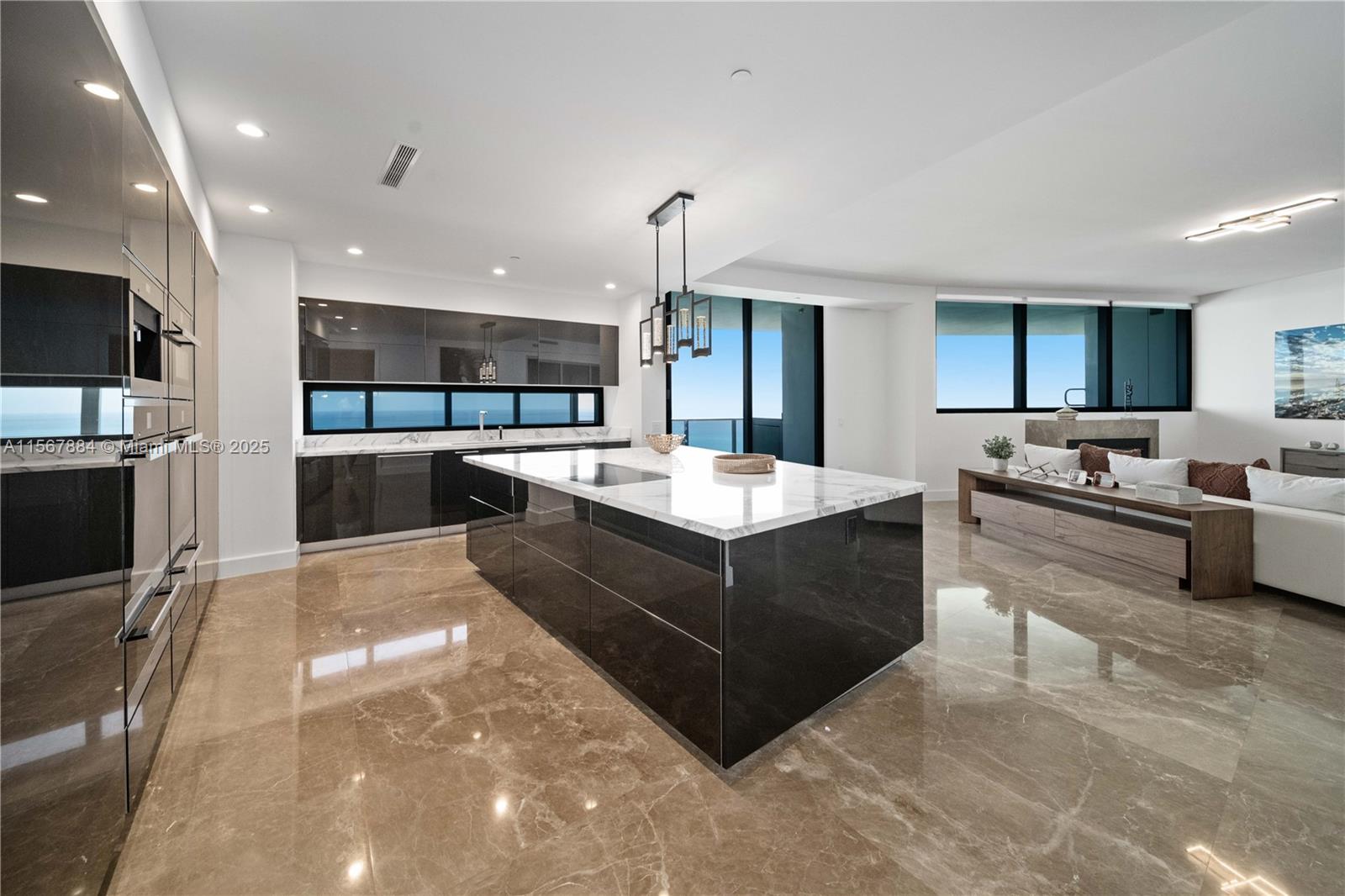 18555 COLLINS AVENUE COND - Residential
