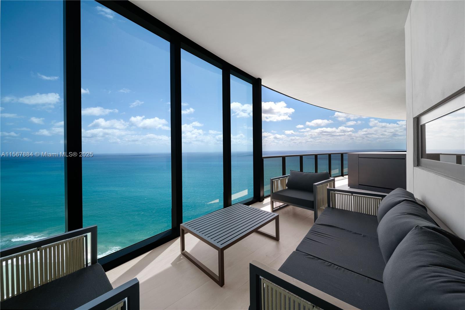 18555 COLLINS AVENUE COND - Residential