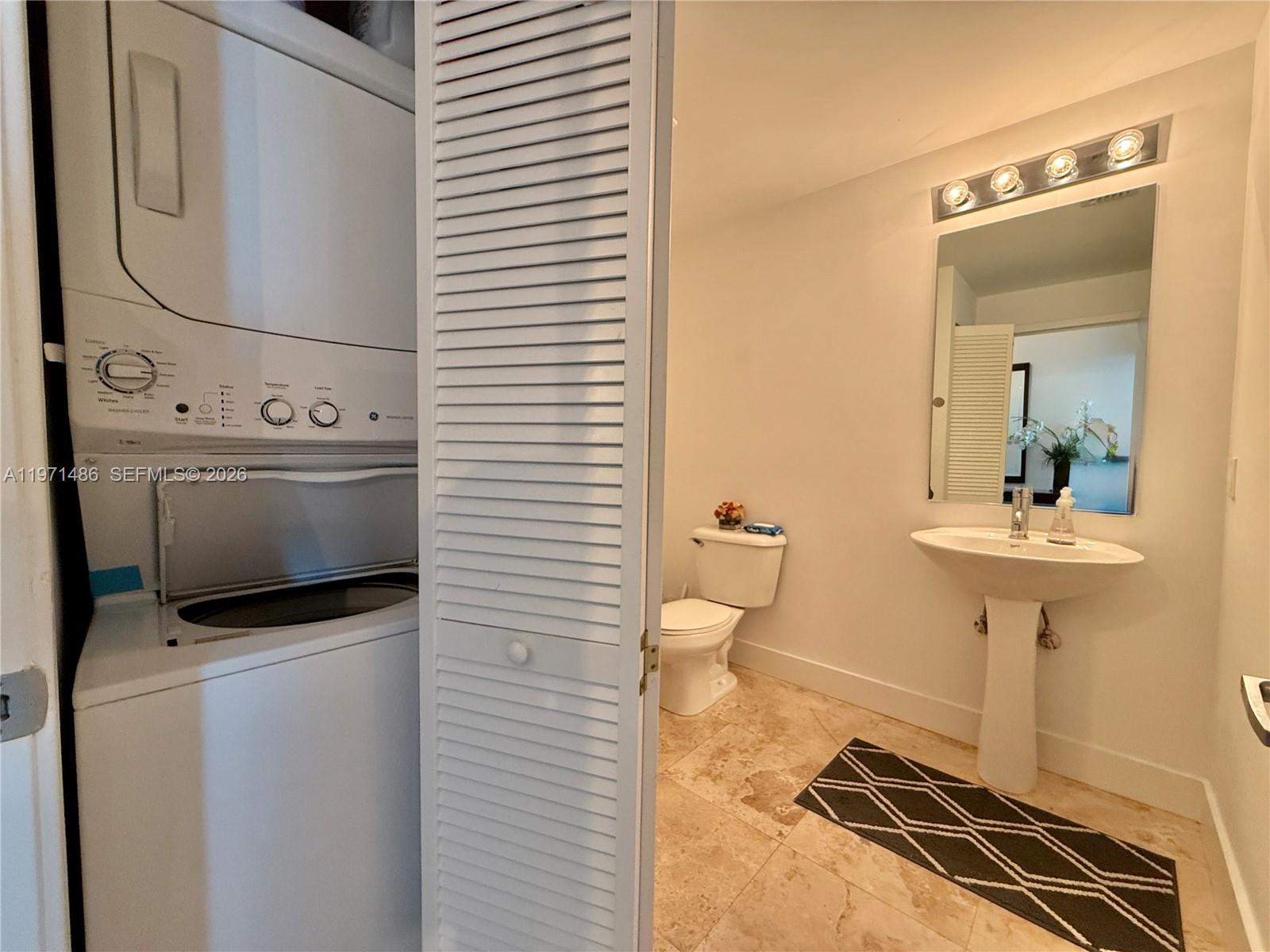 888 Biscayne Blvd 3208