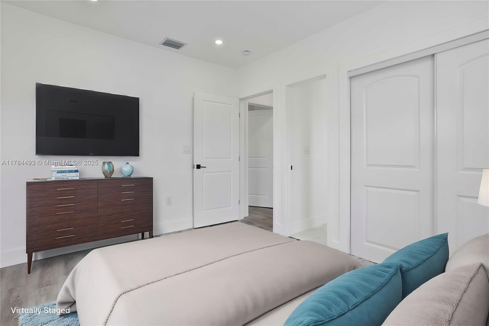 CORAL PL REV - Residential Lease